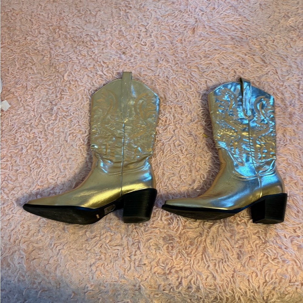 Amazing Lace gold Metallic Heeled Boots